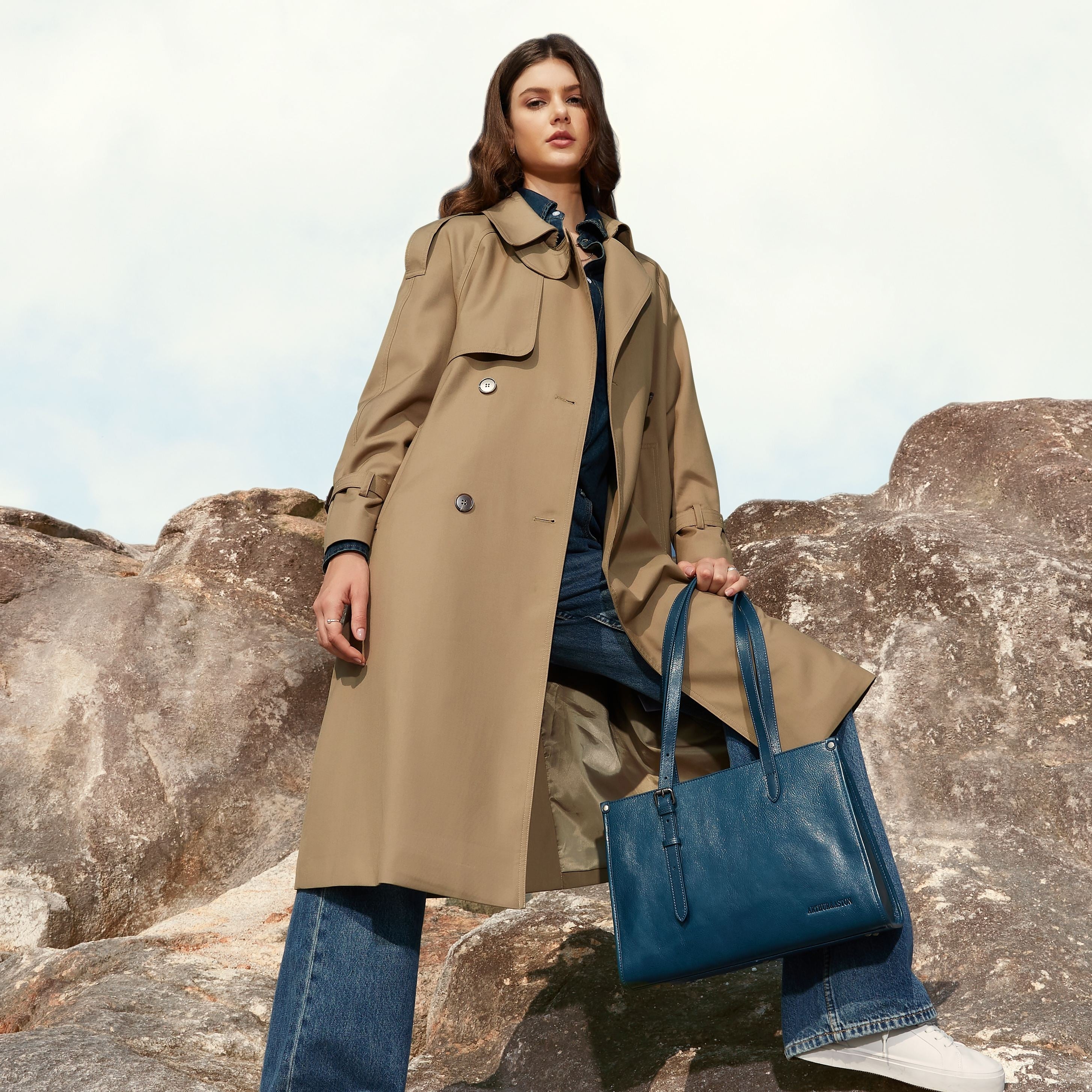 arthur-et-aston-edith-sac-shopping-cuir-noir-a4 image 3