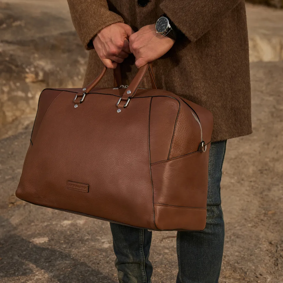 arthur-et-aston-jos-sac-de-voyage-cuir-cognac-bandouli-re image 1