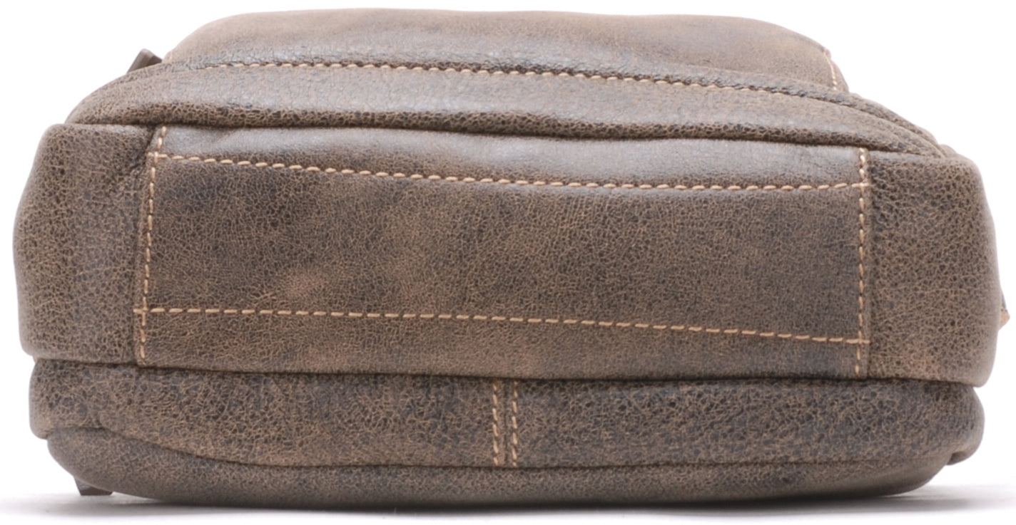 arthur-et-aston-cristiano-sacoche-travers-cuir-marron-grand-mod-le image 4