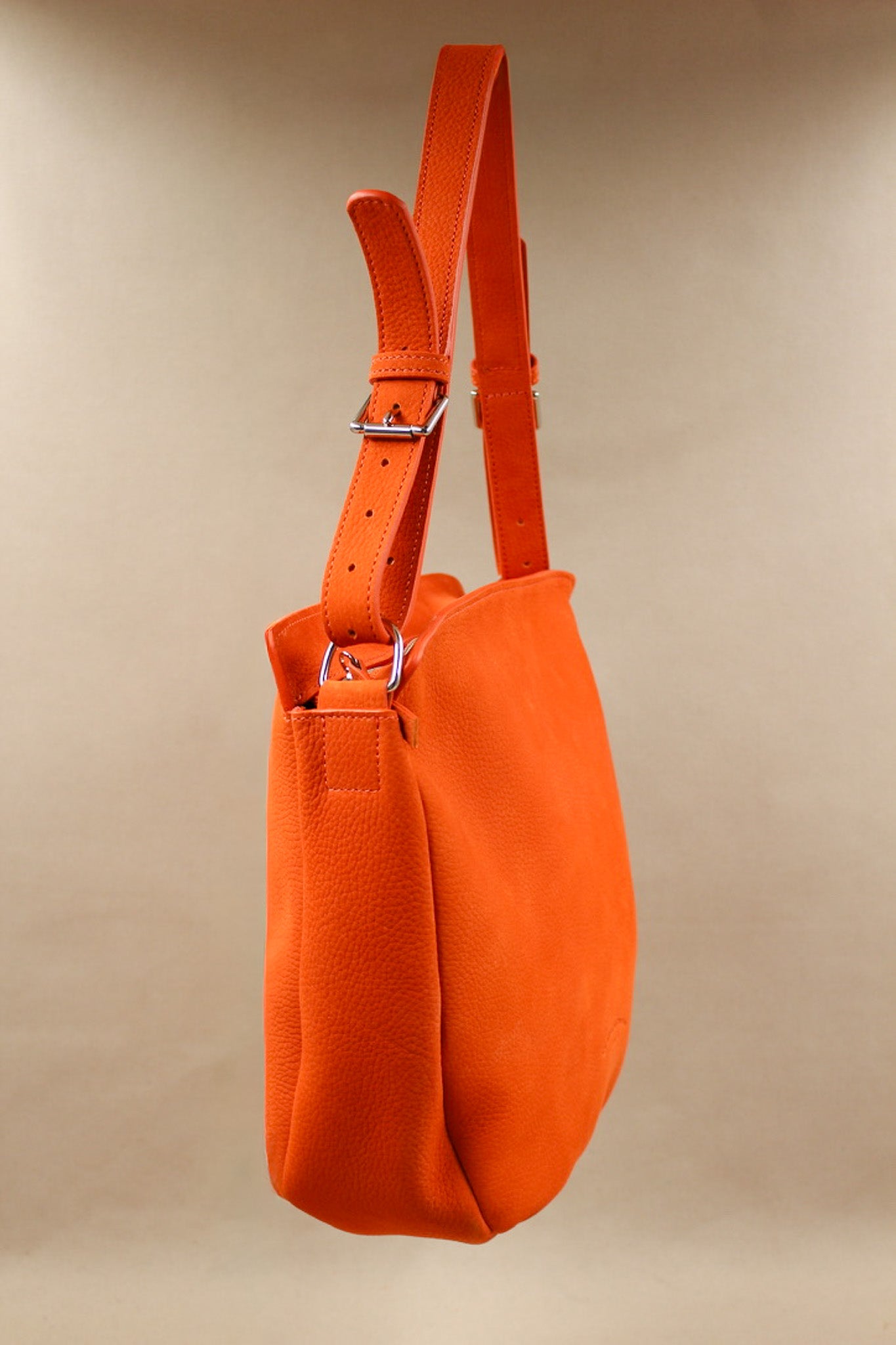 charles-et-charlus-janis-sac-cuir-nubuck-orange-30-cm image 4