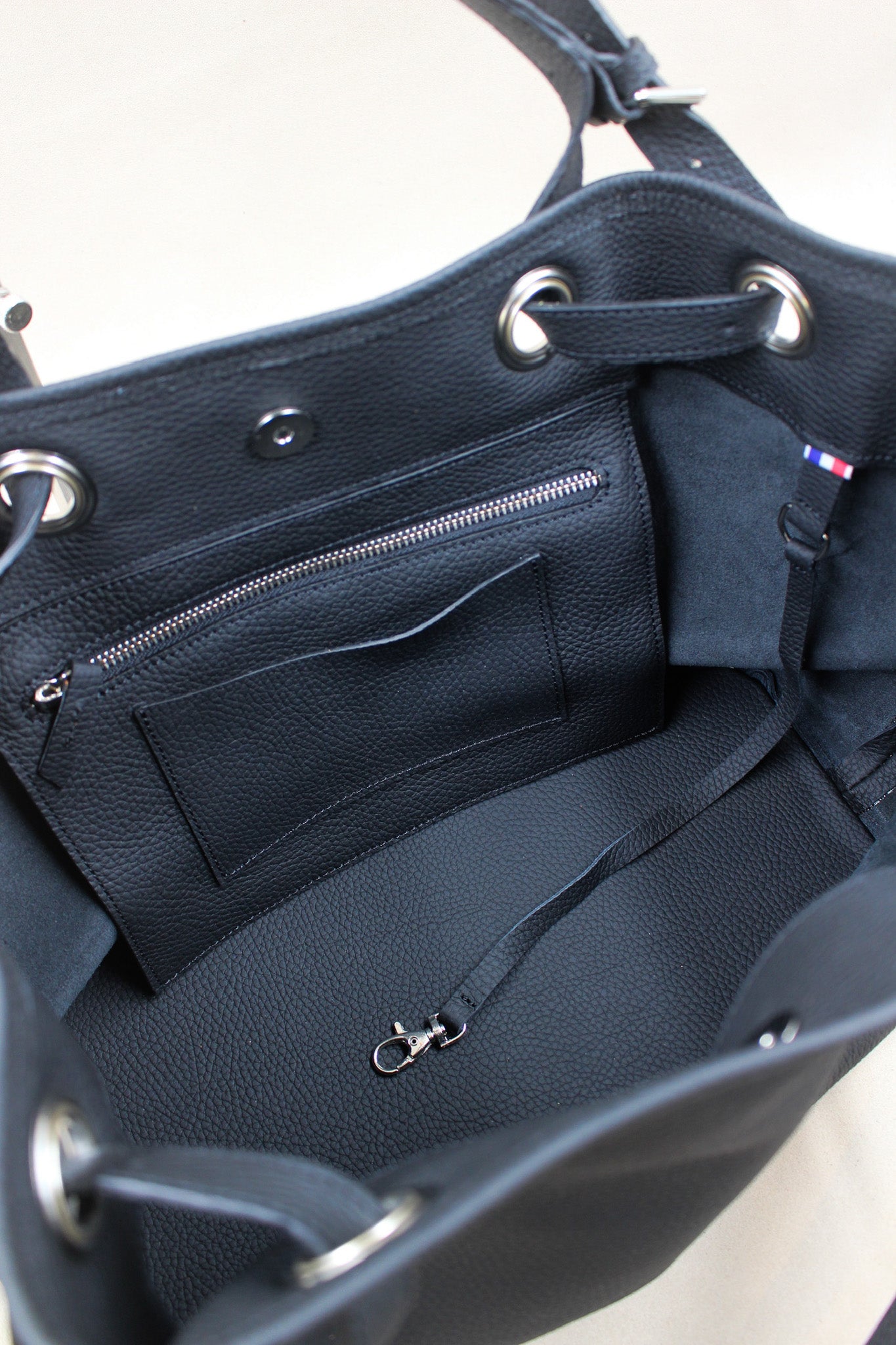 charles-et-charlus-tote-bag-sac-cuir-grain-noir-46-cm image 3