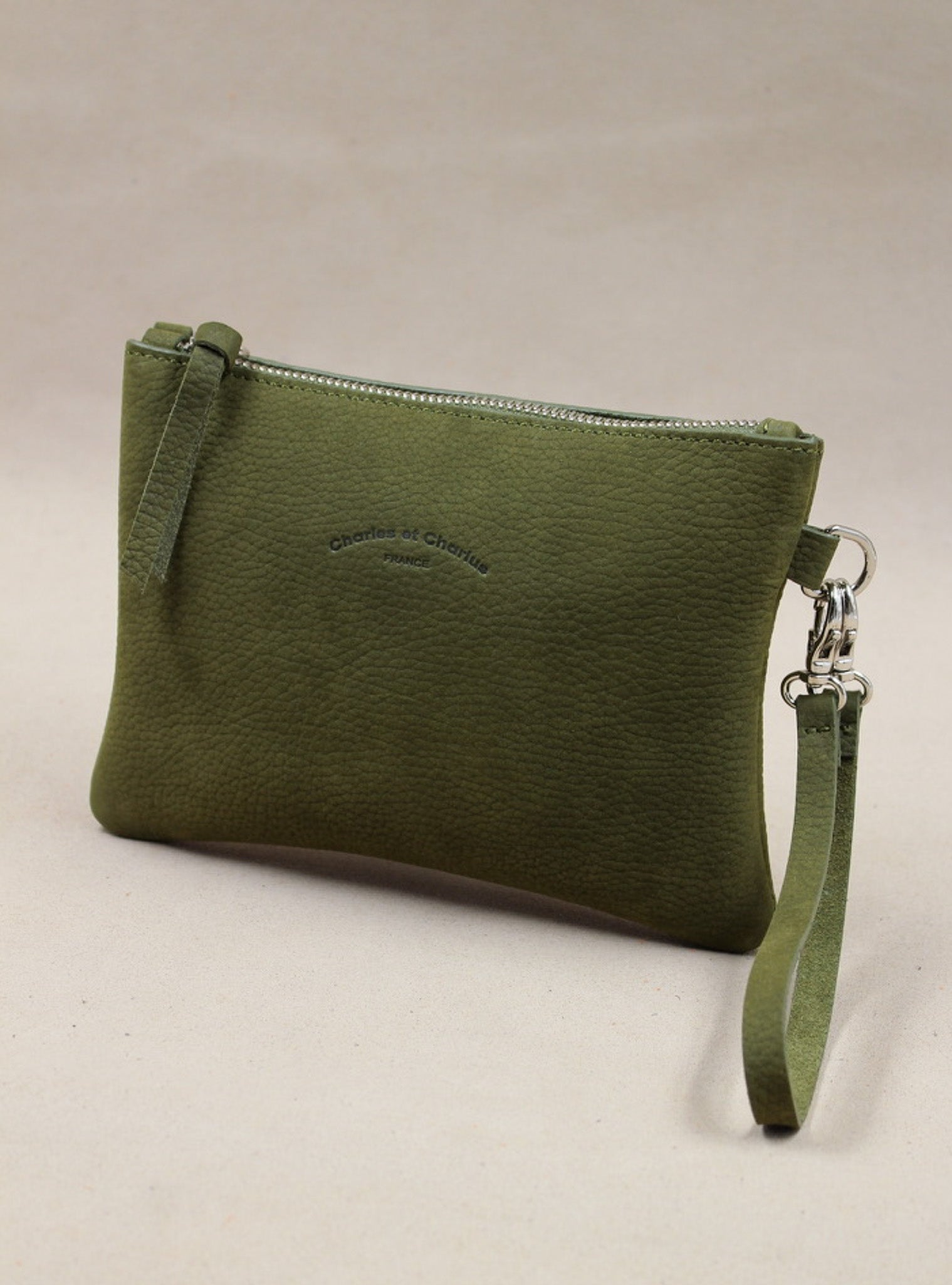 charles-et-charlus-trousse-cuir-nubuck-kaki-fabriqu-e-en-france image 7