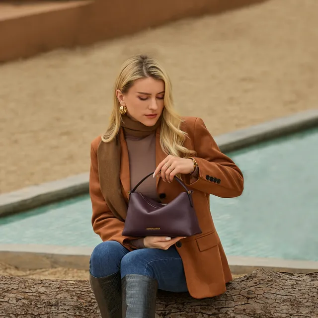 arthur-et-aston-elma-sac-main-cuir-bordeaux-souple image 1