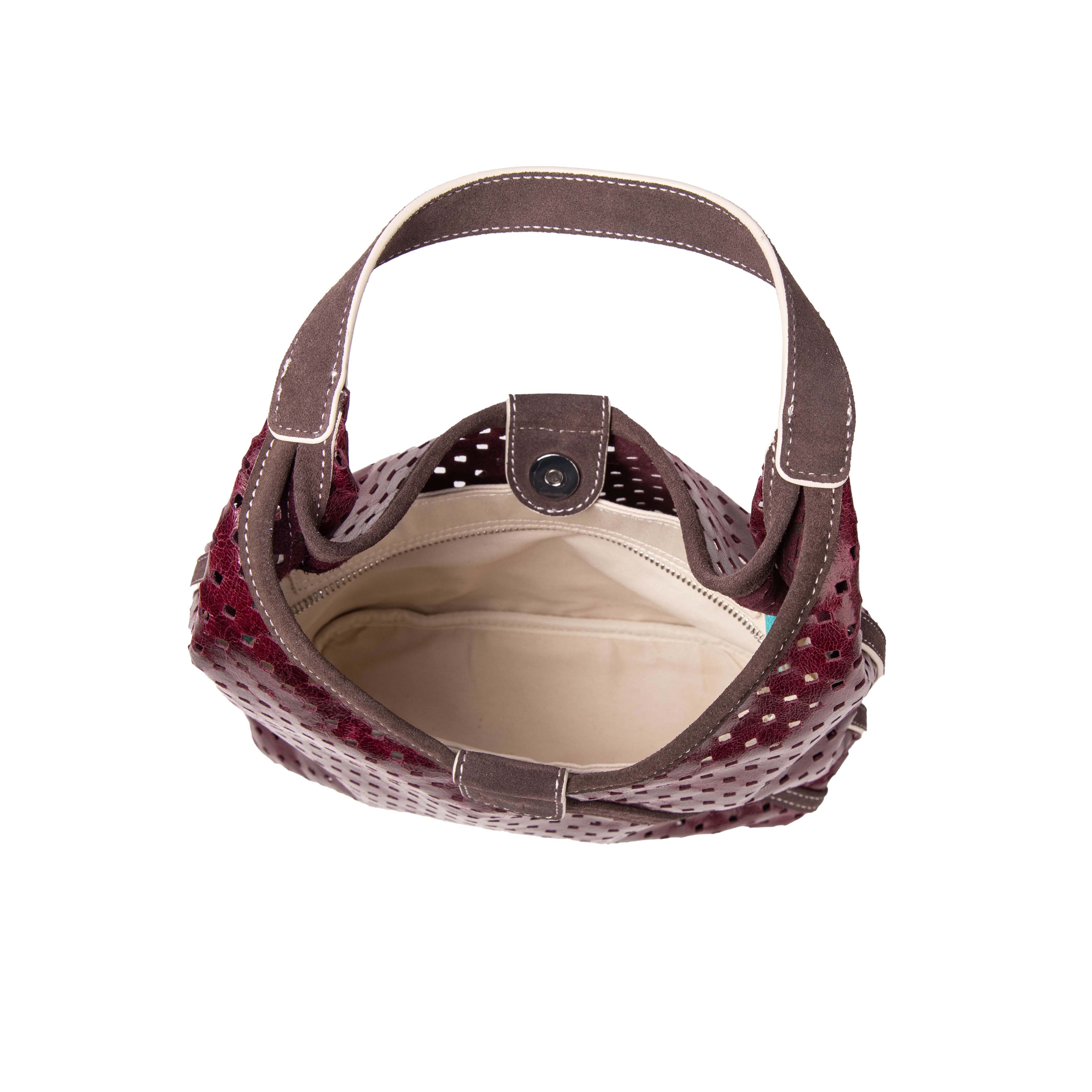 kate-lee-m-lune-sac-cabas-cuir-bordeaux-perfor image 3