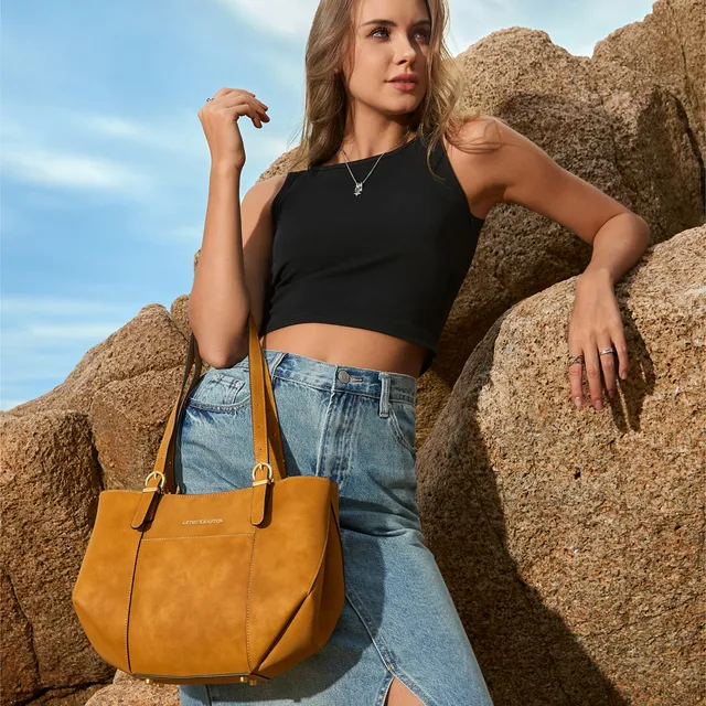 arthur-et-aston-madelena-sac-cabas-m-cuir-miel-anses-r-glables image 1