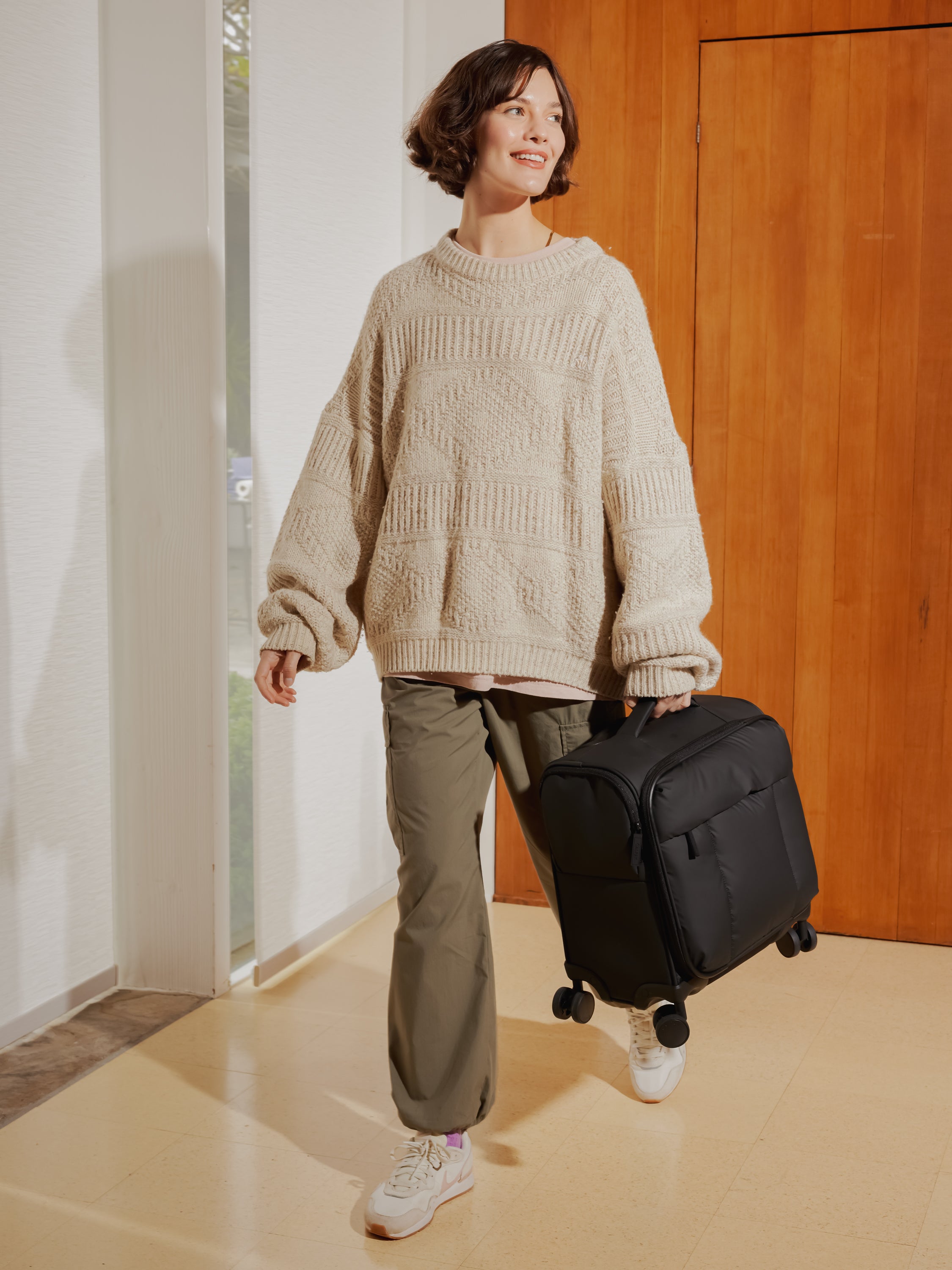calpak-luka-mini-carry-on-valise-cabine-souple-walnut-tsa image 4