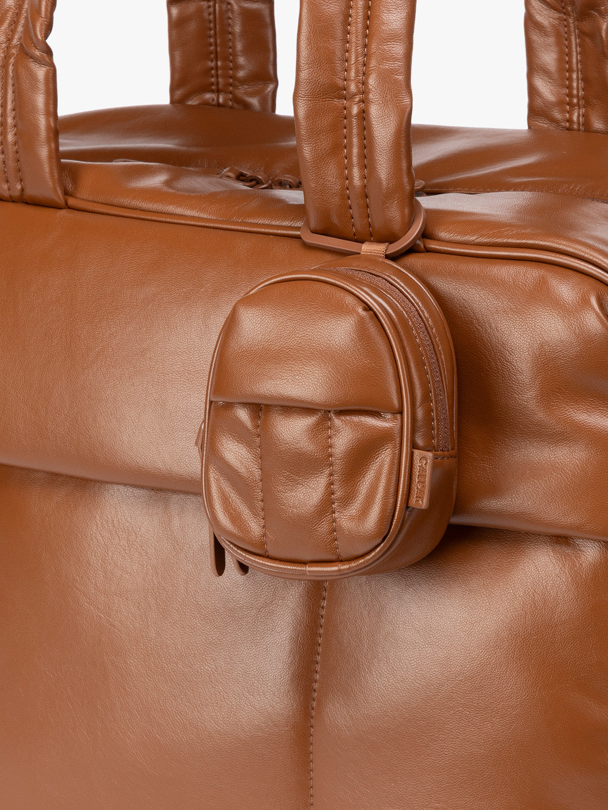 calpak-luka-charm-pochette-cuir-vegan-mushroom image 6