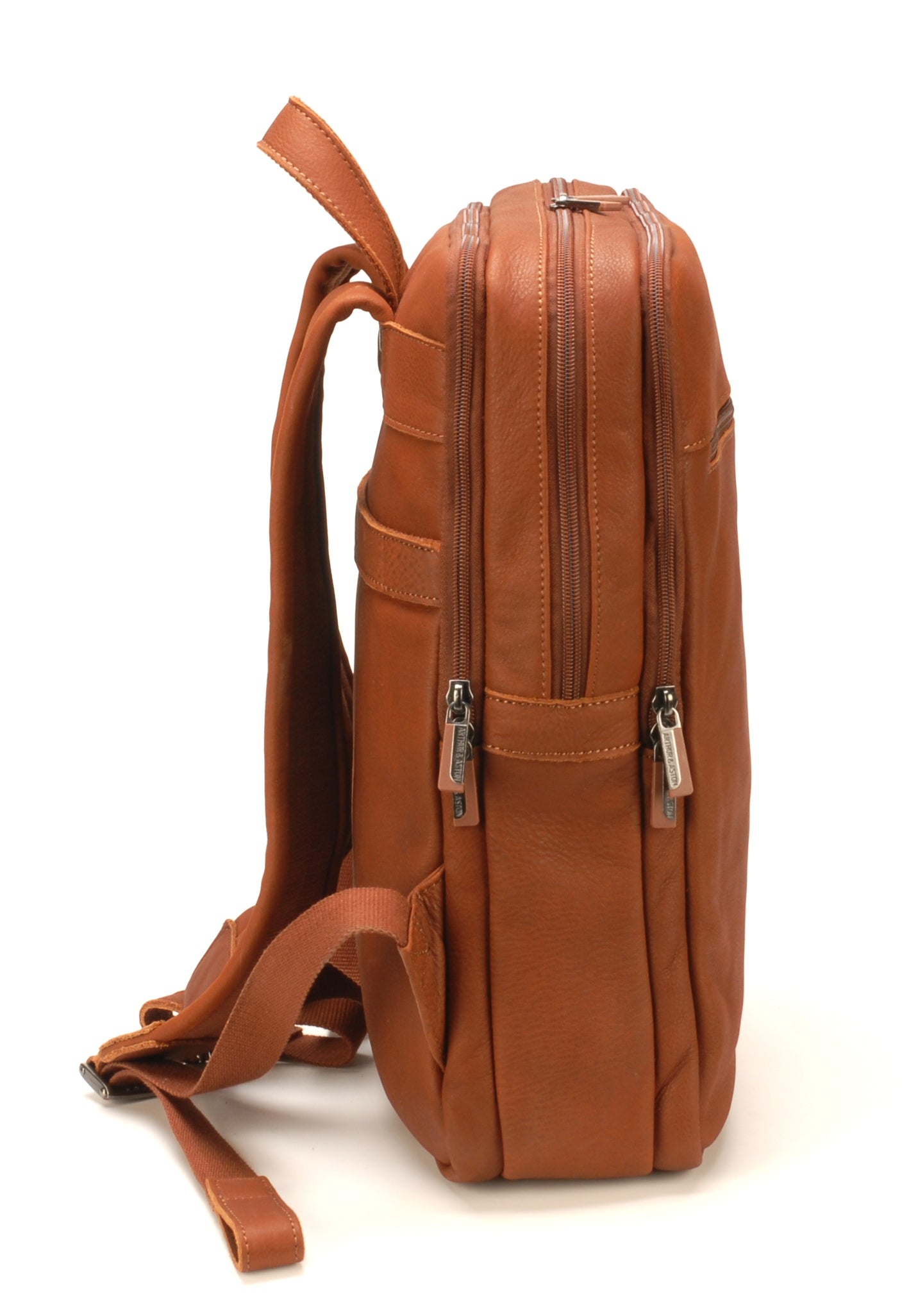arthur-et-aston-oscar-sac-dos-cuir-cognac-business image 2