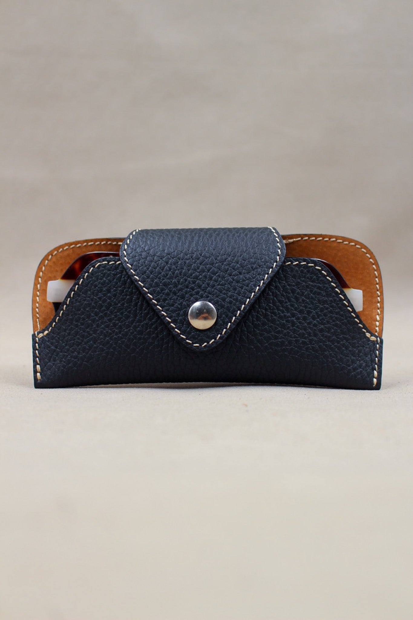 charles-et-charlus-tui-lunettes-cuir-grain-kaki-fabriqu-en-france image 6