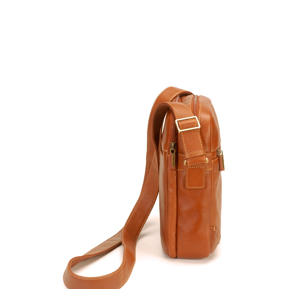arthur-et-aston-paul-sac-travers-cuir-ch-taigne-tablette image 7