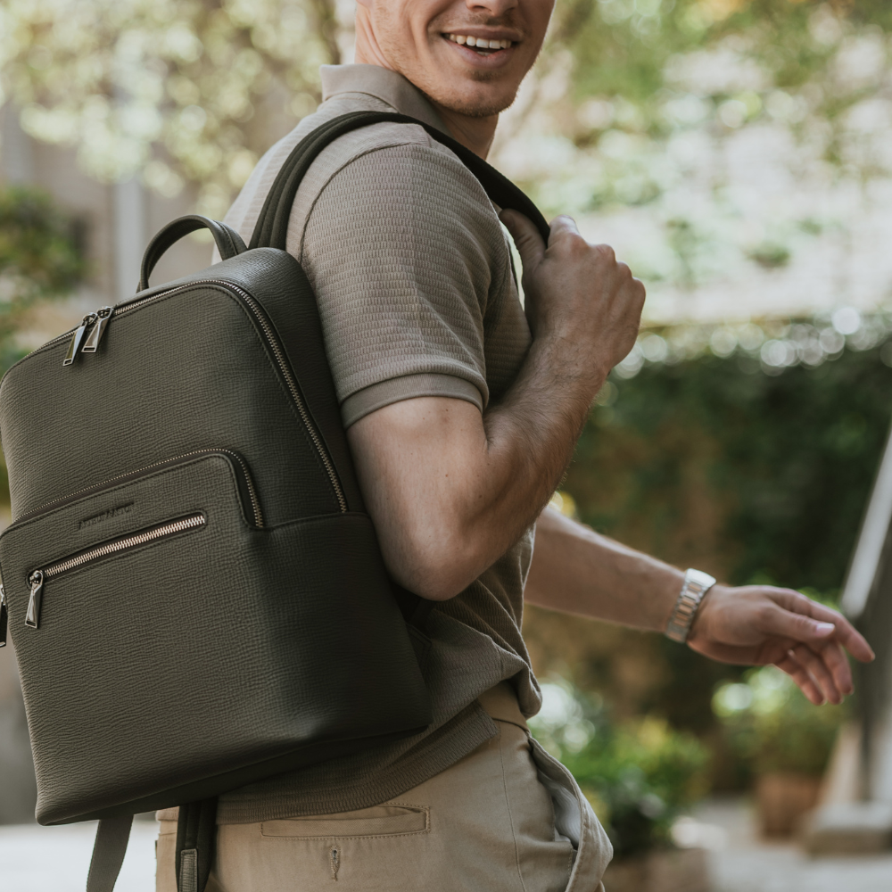 arthur-et-aston-lewis-sac-dos-cuir-noir-homme-business image 4