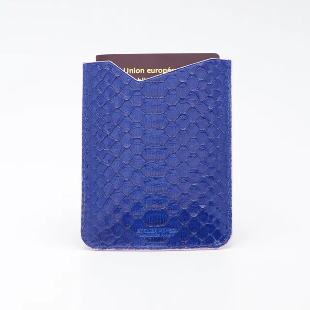 atelier-penso-prot-ge-passeports-tui-cuir-python-bleu image 1