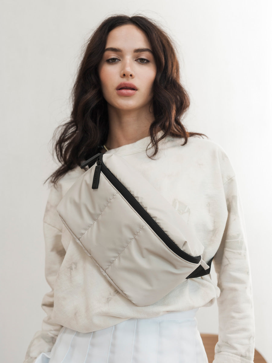 calpak-luka-belt-bag-sac-banane-noir-glac-l-ger image 7