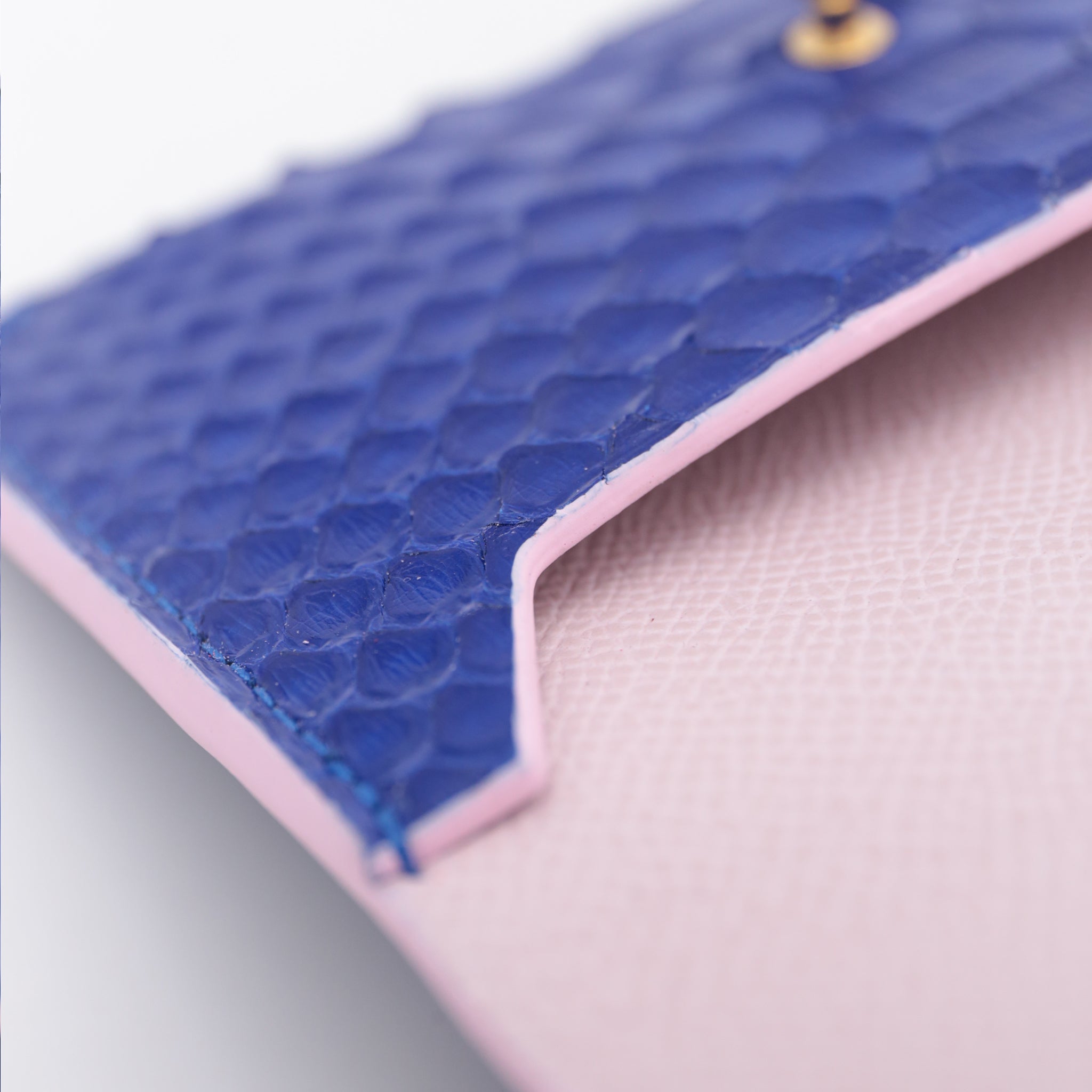 atelier-penso-ft-porte-cartes-cuir-python-bleu-9x13-cm image 6