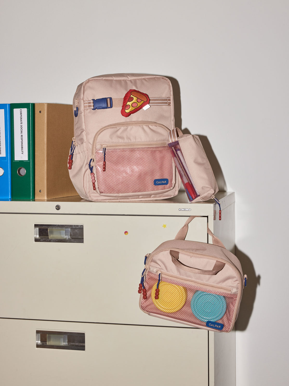 calpak-kids-pack-scolaire-sac-dos-moyen-vert image 2