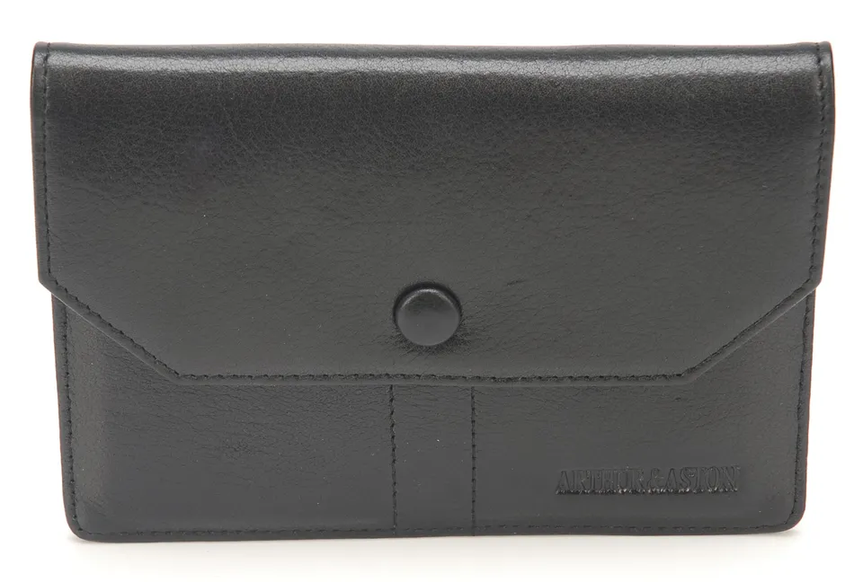 arthur-et-aston-juliette-porte-papiers-cuir-buffle-noir image 1