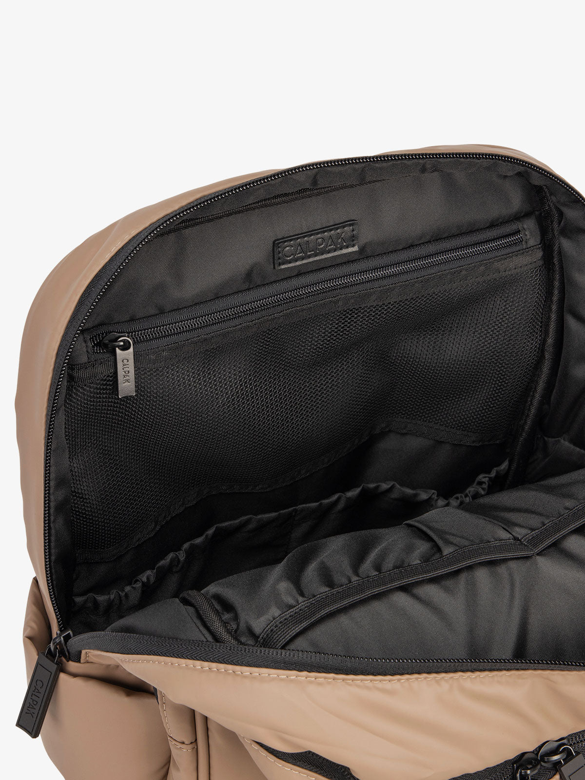 calpak-luka-sac-dos-ordinateur-17-pouces-matte-black image 6
