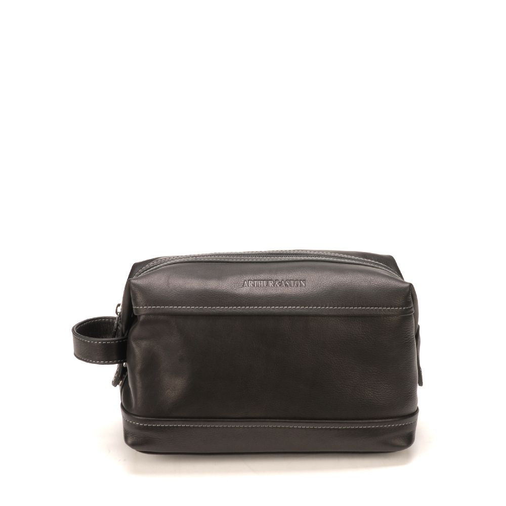 arthur-et-aston-pablo-trousse-toilette-cuir-cognac image 5