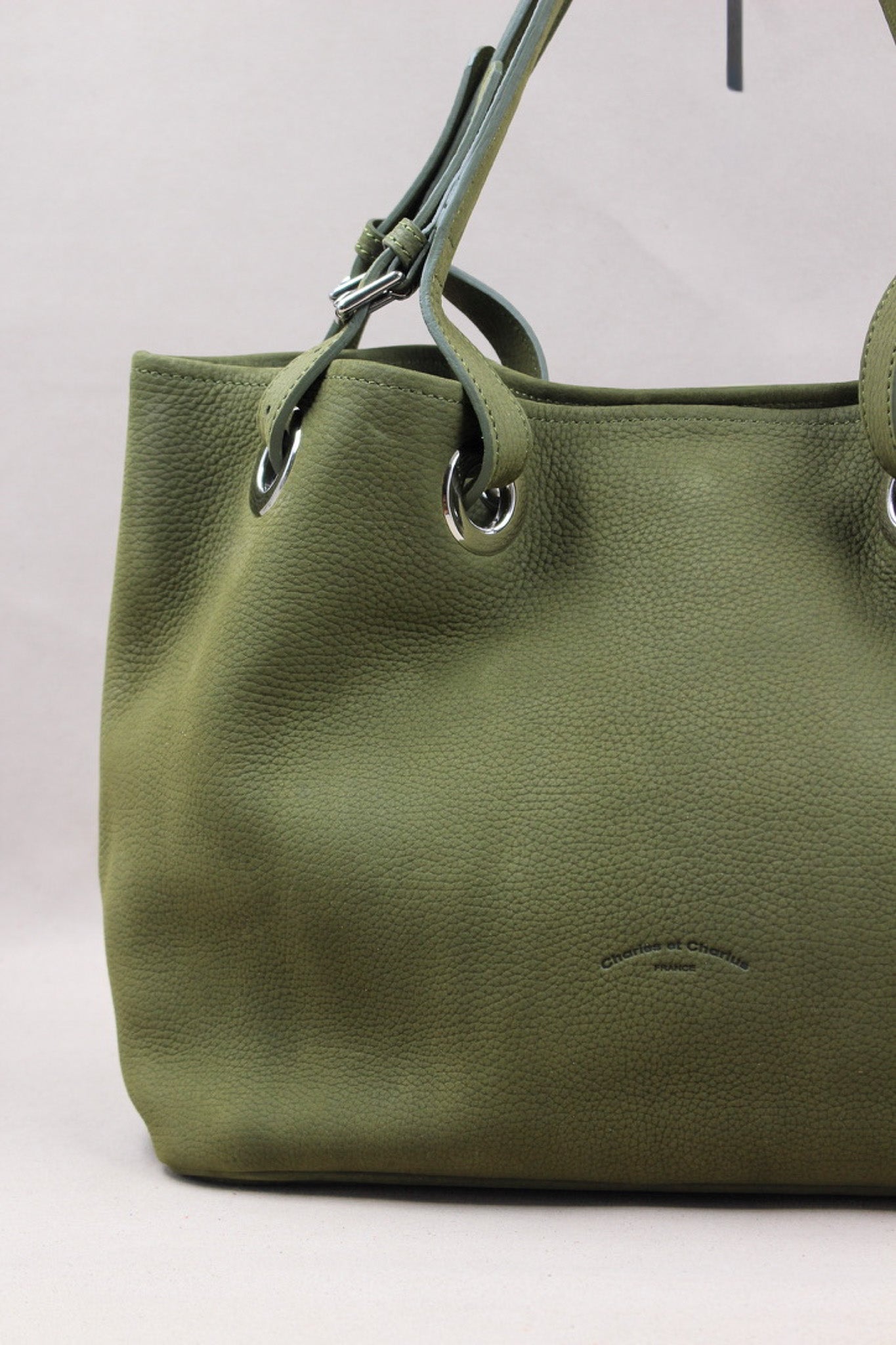 charles-et-charlus-sac-tote-bag-cuir-nubuck-kaki-fabriqu-france image 3