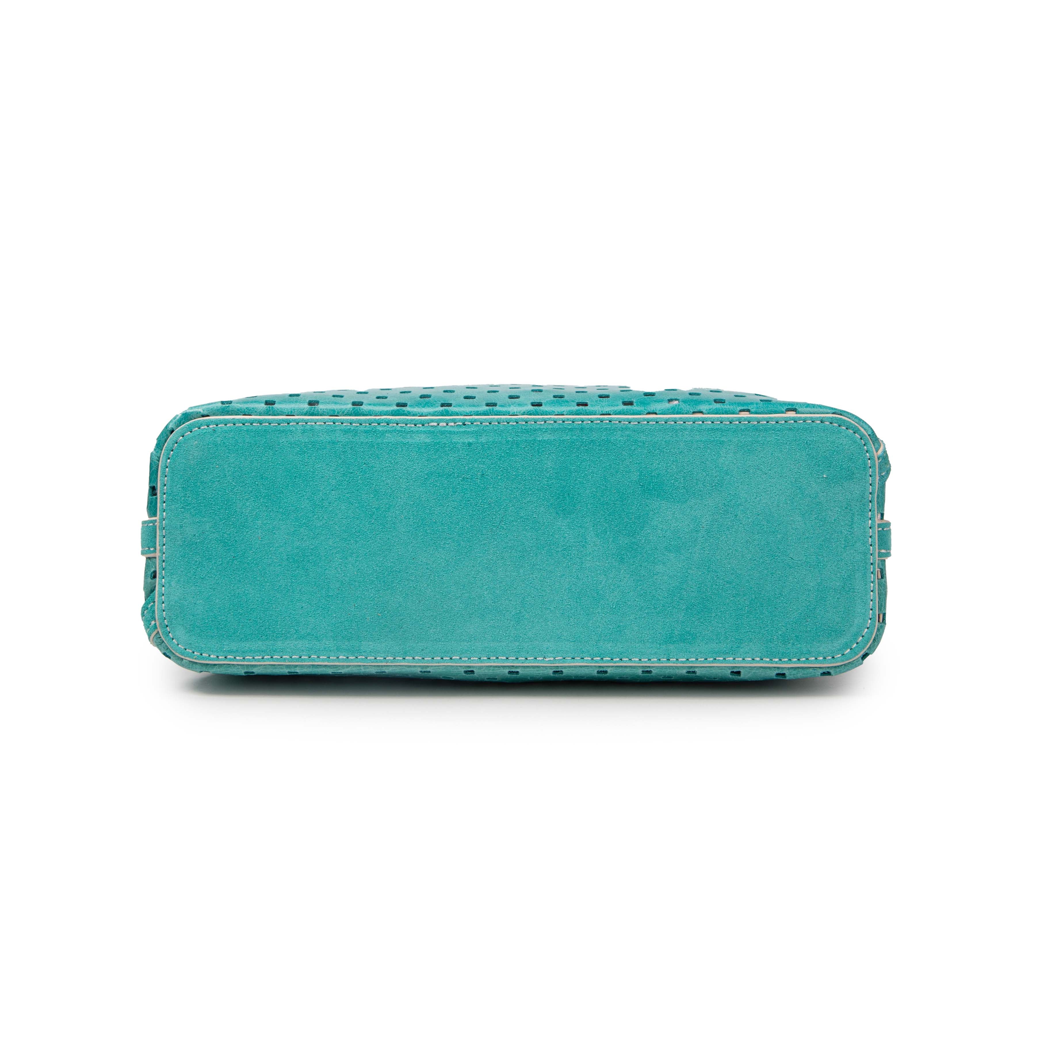 kate-lee-lune-cabas-vachette-perfor-e-turquoise image 5