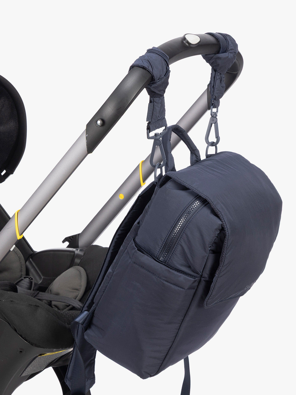 calpak-baby-mini-sac-langer-dos-hazelnut-recycl image 4