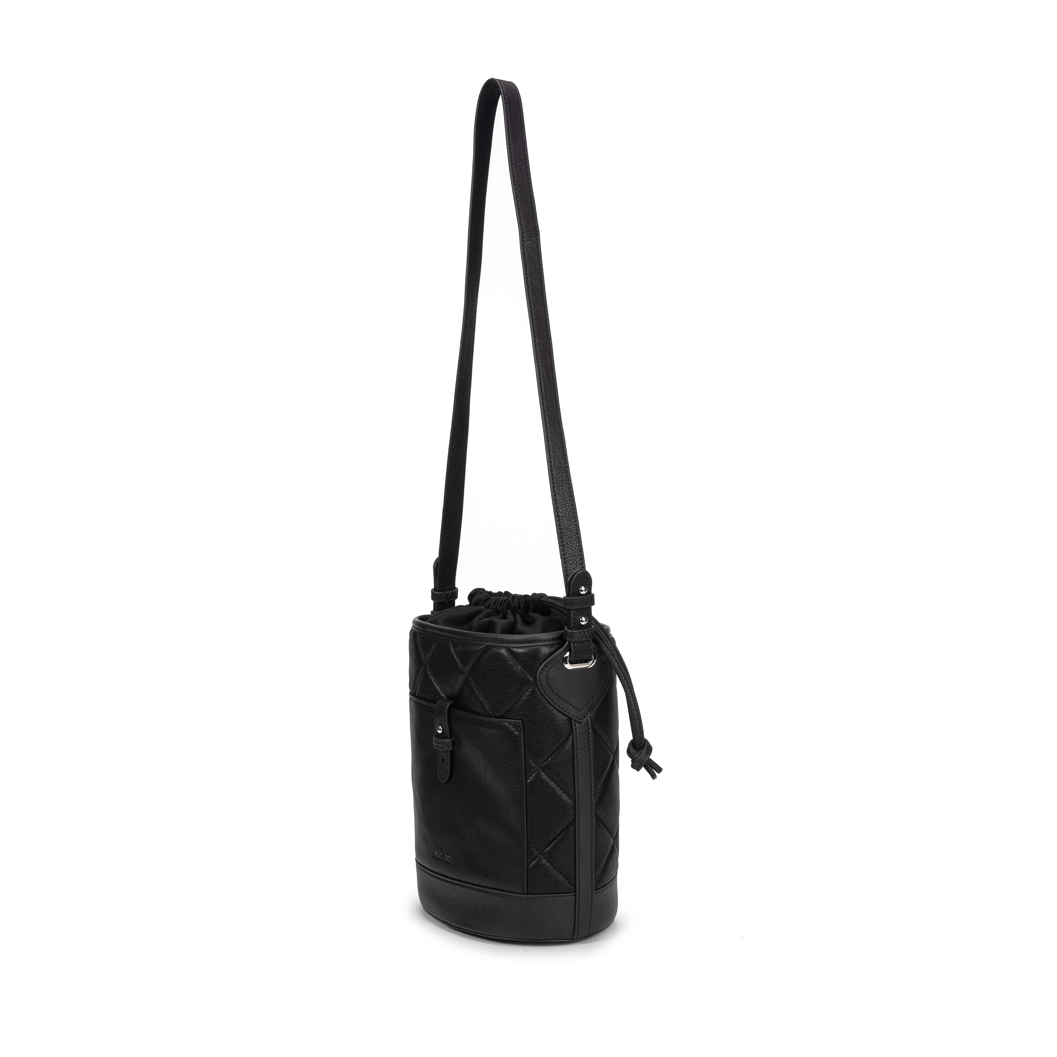 kate-lee-louvre-matelass-sac-seau-cuir-noir-matelass image 2