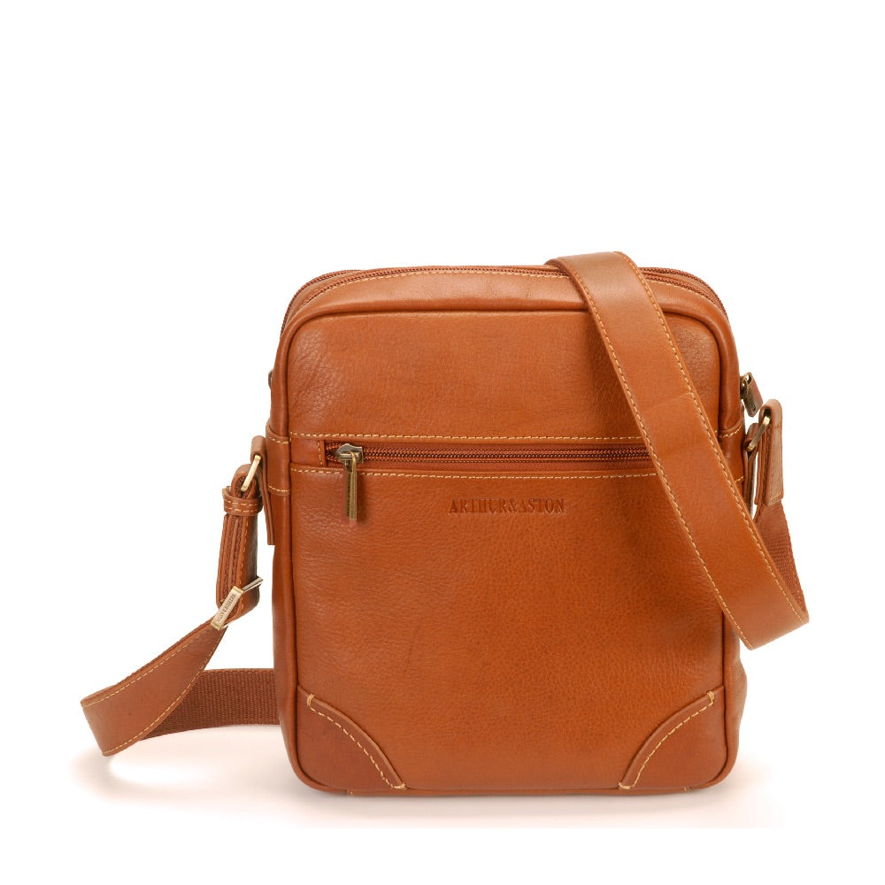 arthur-et-aston-paul-sac-travers-cuir-ch-taigne-tablette image 6