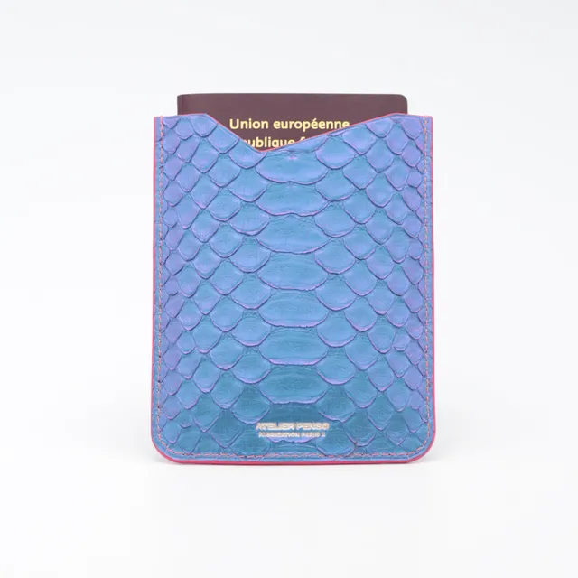 atelier-penso-prot-ge-passeport-python-iridescent-cuir-10-5x13-5 image 1