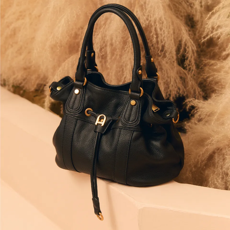 arthur-et-aston-camille-sac-paule-m-cuir-noir image 1