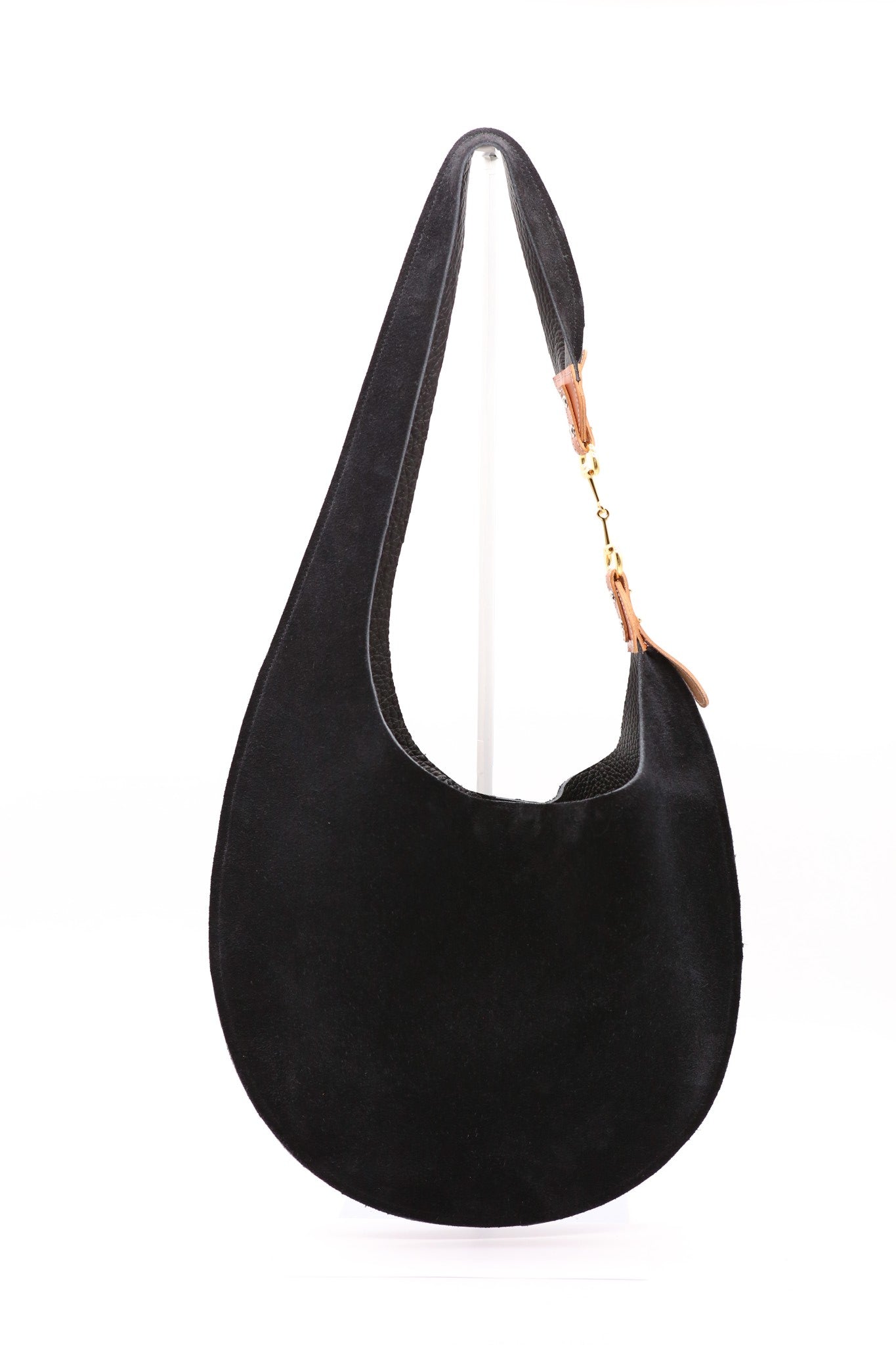 atelier-penso-ad-sac-paule-cuir-sur-mesure-initiales image 5