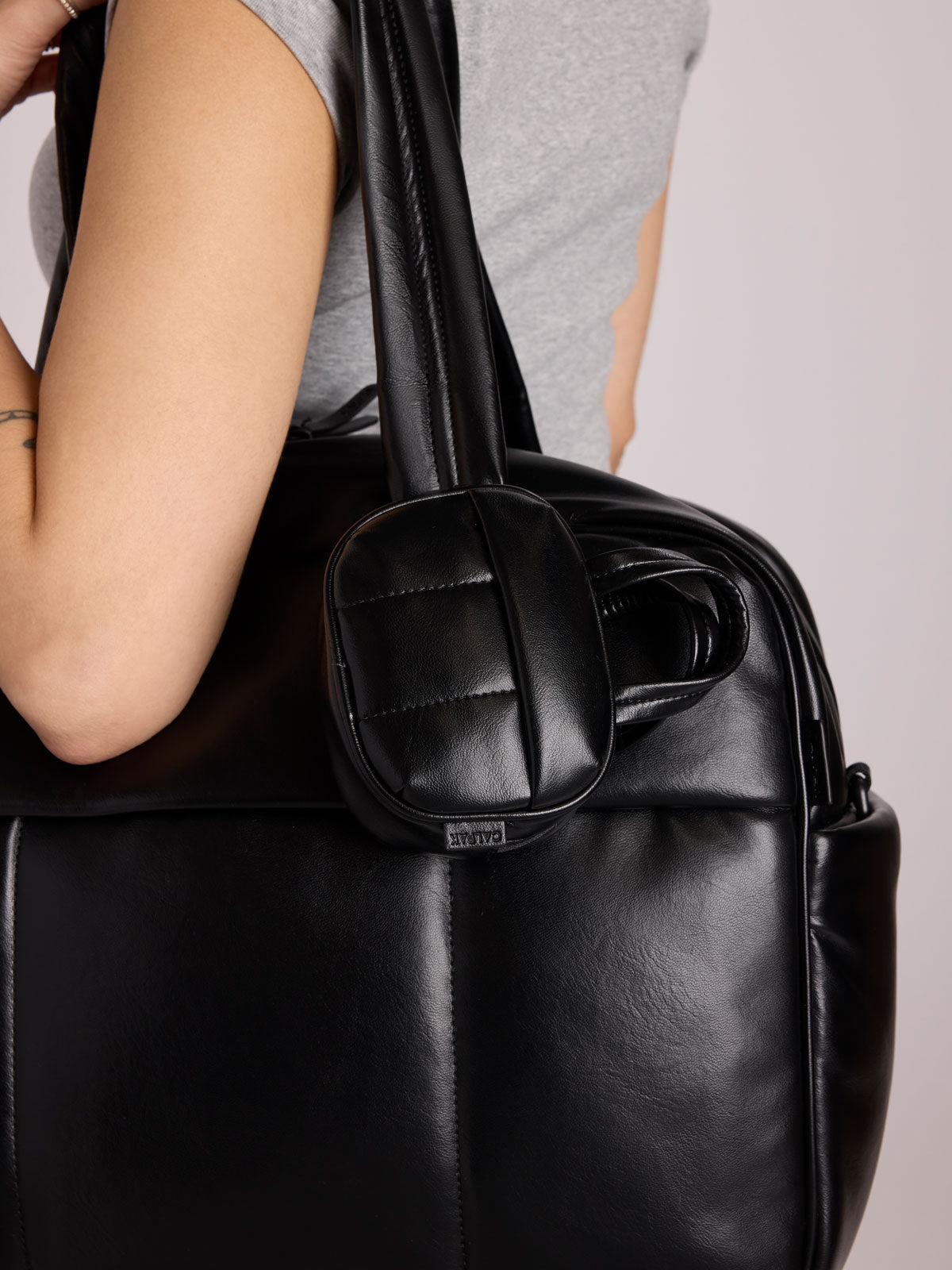calpak-luka-duffel-zip-bag-charm-pochette-mushroom image 5