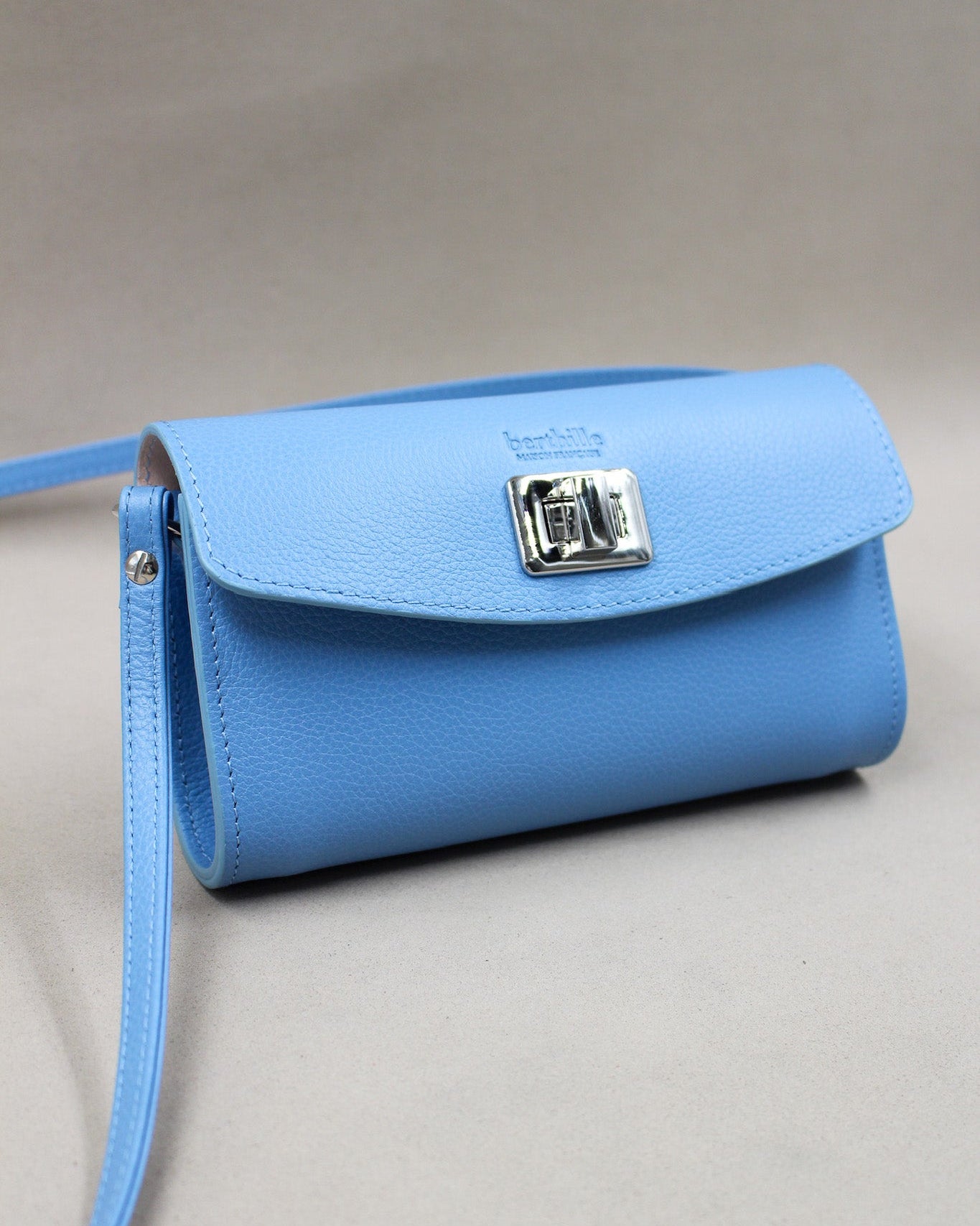 berthille-trotter-t-2026-pochette-cuir-coquelicot image 5