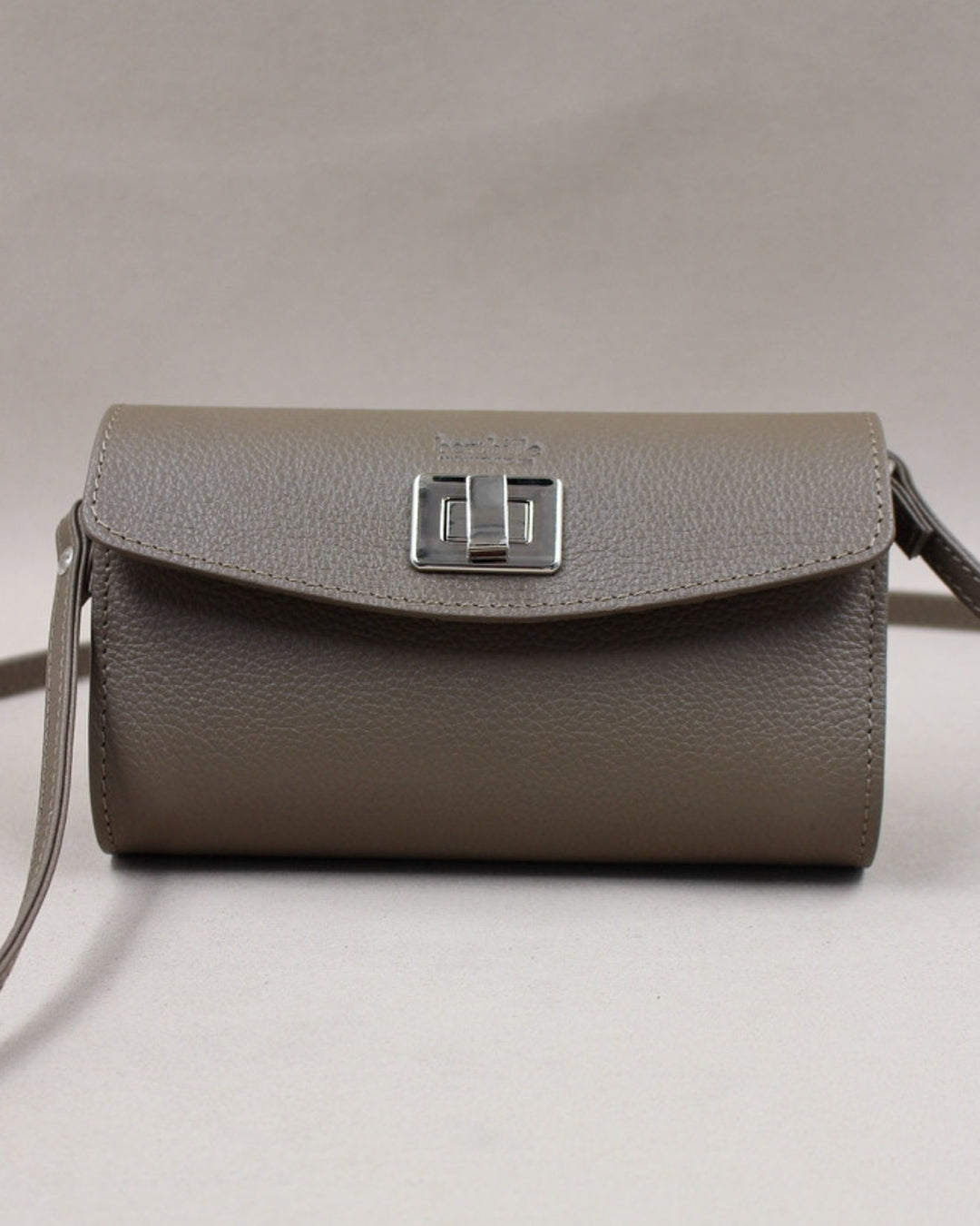 berthille-trotter-pochette-cuir-havane-vachette-pleine-fleur image 2