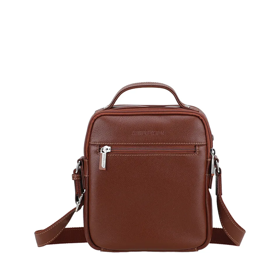 arthur-et-aston-dorian-sacoche-cuir-cognac-moyen image 1