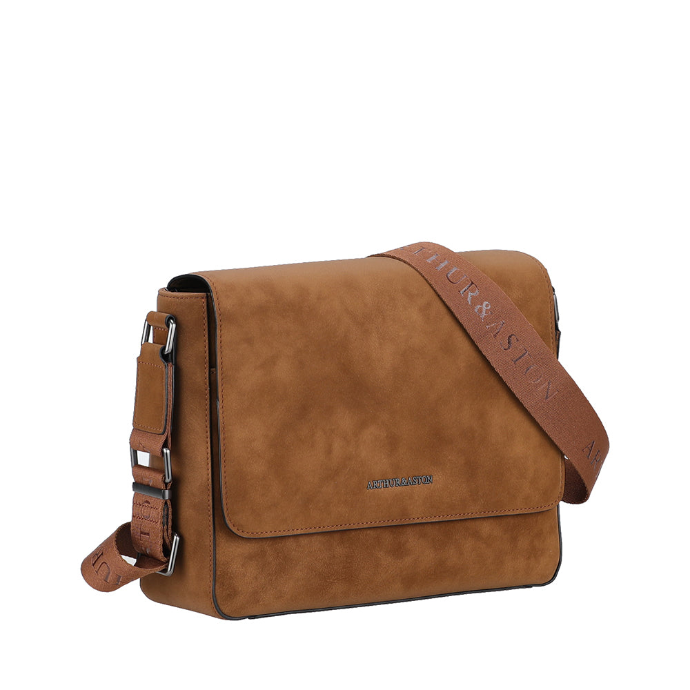 arthur-et-aston-misha-besace-cuir-cognac-29x10x25-cm image 2
