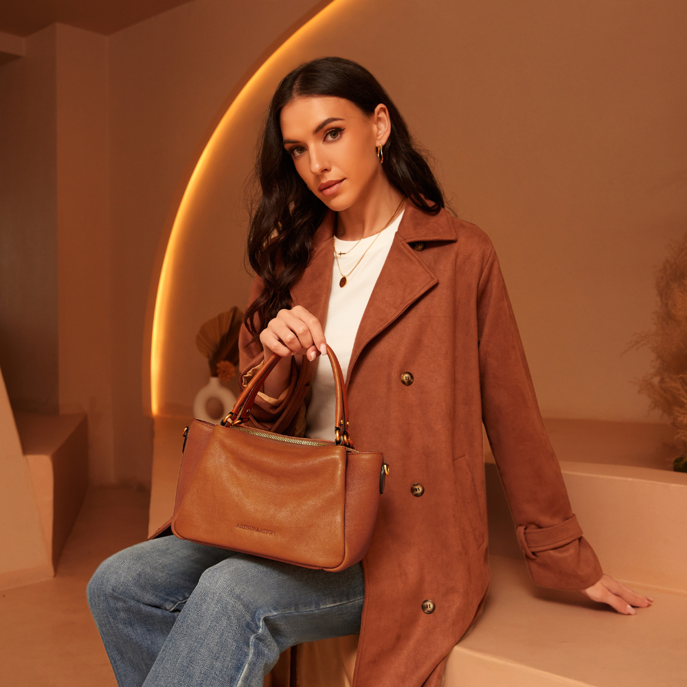arthur-et-aston-elsa-sac-main-cuir-cognac image 4